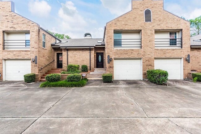 Building Photo - 15842 Seahorse Dr