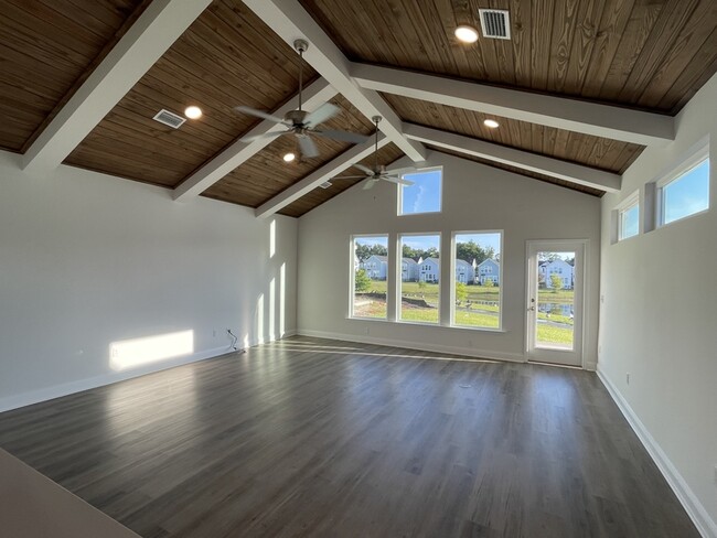 Building Photo - 5658 Native Oak Dr