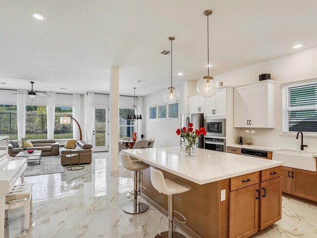 Foto del edificio - 889 Hazy Hills Loop