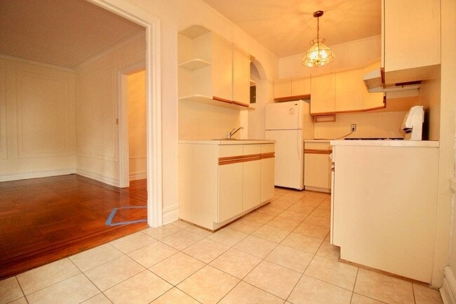 Building Photo - 128 Marine Ave