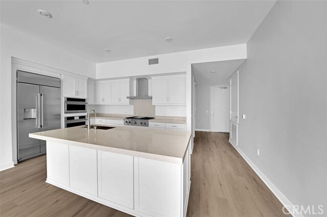 Primary Photo - 3503 Rivington