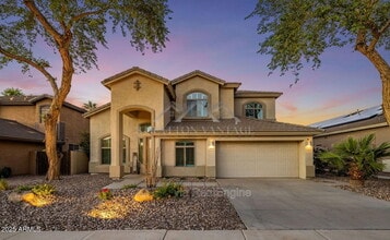 Building Photo - 2900 E Riviera Pl