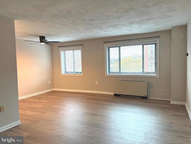 Foto del edificio - 1200 S Arlington Ridge Rd