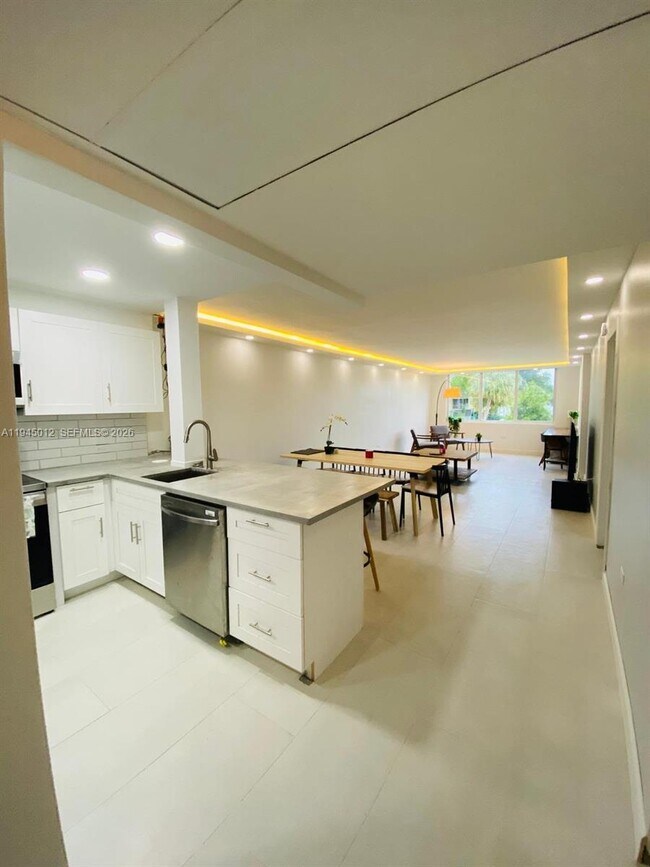 Foto del edificio - 441 NE 195th St