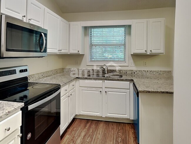 Foto del edificio - 162 Brook Lea Cove