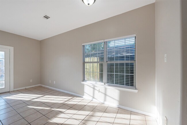 Foto del edificio - 6512 Nunn St