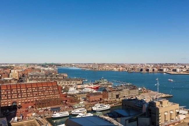 Foto del edificio - 65 E India Row