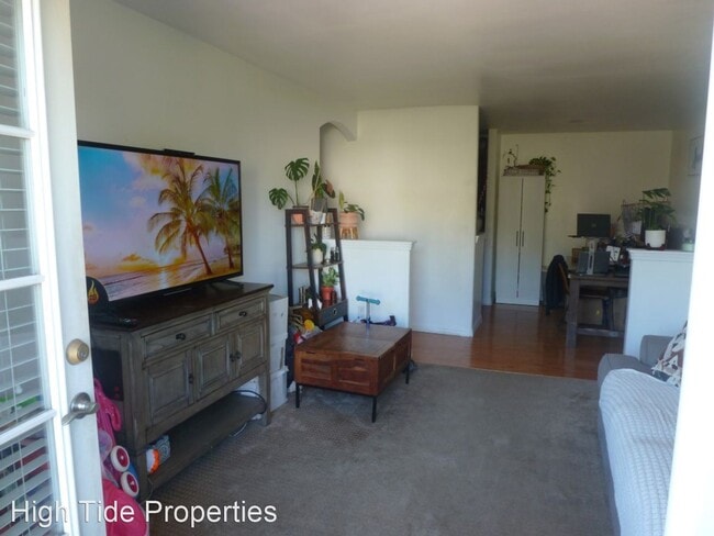 1 br, 1 bath House - 4570 54th St #210 - 4