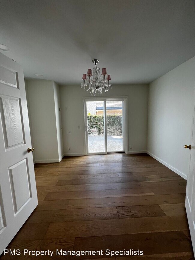 Building Photo - 4 br, 2 bath House - 4566 N. Millerton Rd