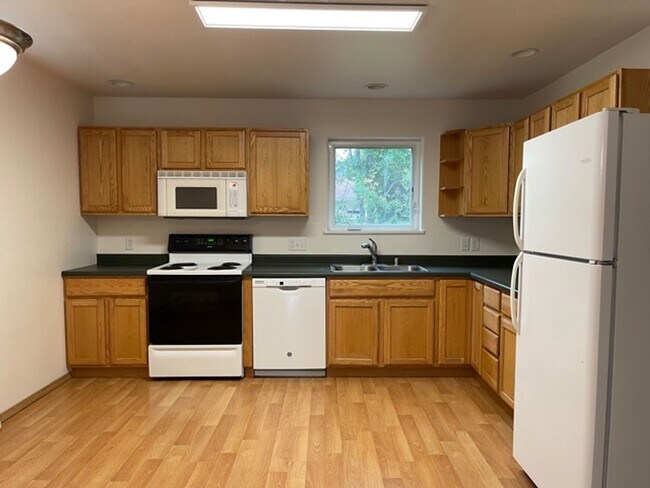 Foto del edificio - 4683 Bluegill Rd