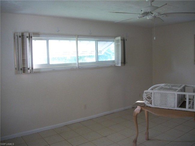Foto del edificio - 605 W C Owen Ave