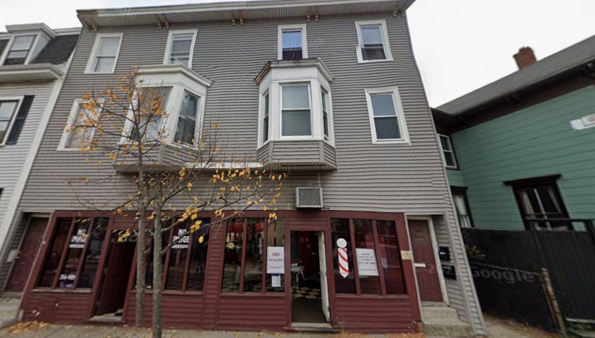 Primary Photo - 100 River St