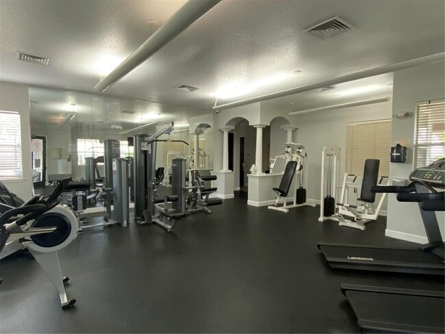 Foto del edificio - 6524 Swissco Dr