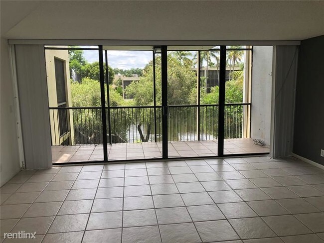 Building Photo - 2 br, 2.5 bath Townhome - The Harvest