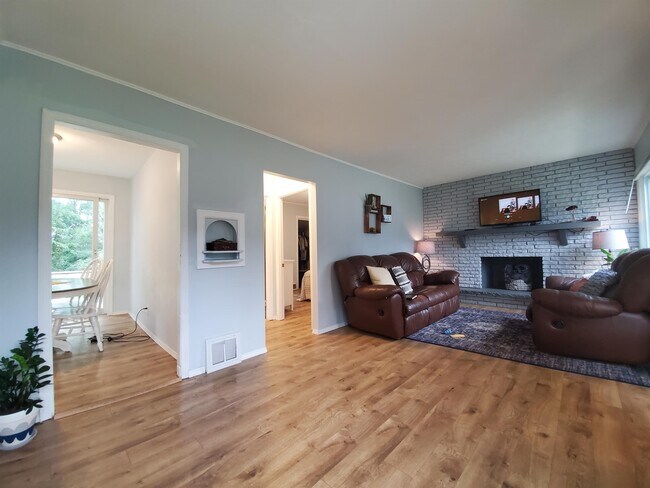 Foto del edificio - 1717 4th Ave SW