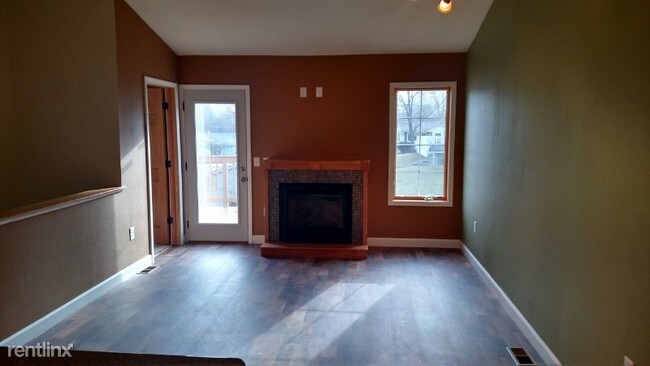 Building Photo - 3 br, 2 bath Apartment - 311 S 2nd St