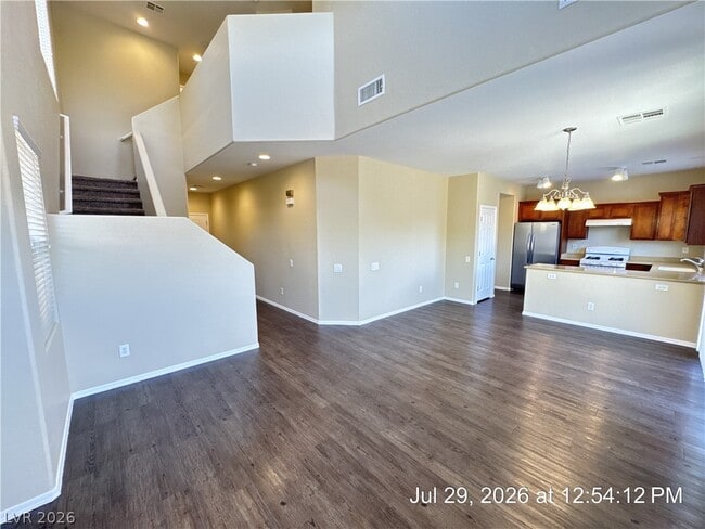 Building Photo - 8977 Castledowns St
