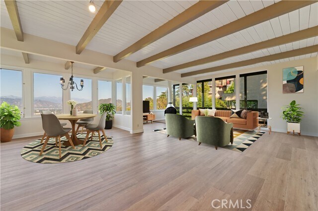 Foto del edificio - 3230 Wrightwood Dr