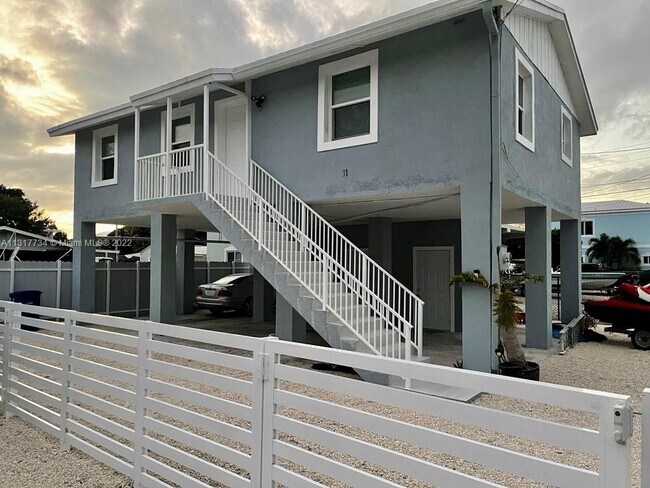 Foto del edificio - 31 Silver Springs Dr
