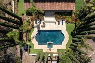Building Photo - 459 Flores De Oro