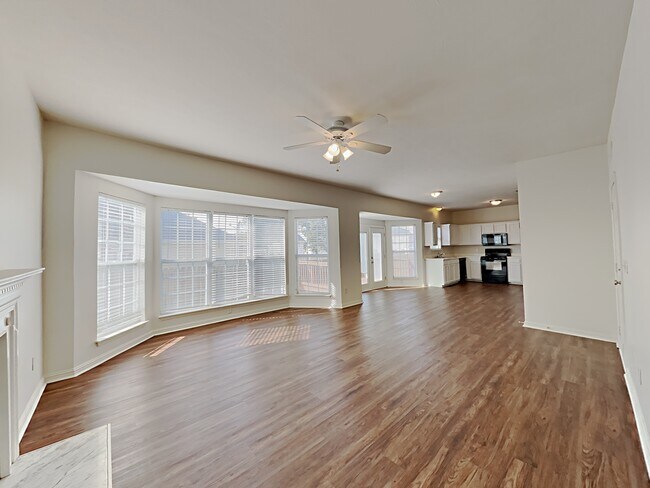 Building Photo - 396 Davids Way