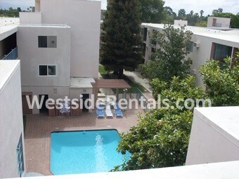 NA - 17550 Burbank Blvd