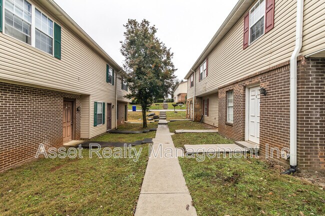 Foto del edificio - 9157 Cedarpark Ln NW
