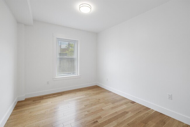 Foto del edificio - 1010 Cambridge St