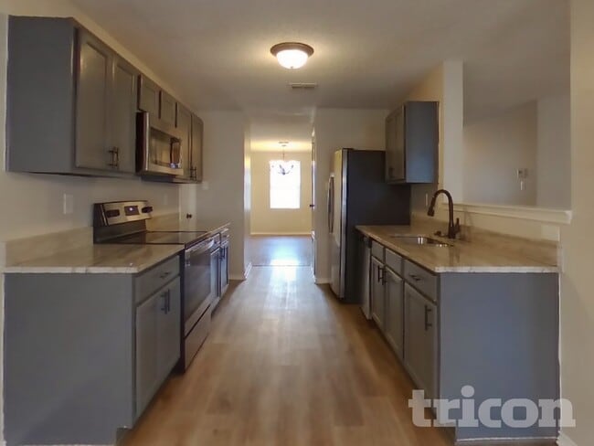 Foto del edificio - 1415 Lochspring Dr