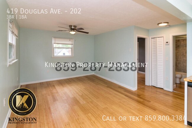 Foto del edificio - 419 Douglas Ave