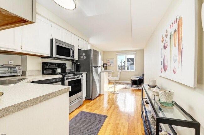 Foto del edificio - 9801 Ventnor Ave