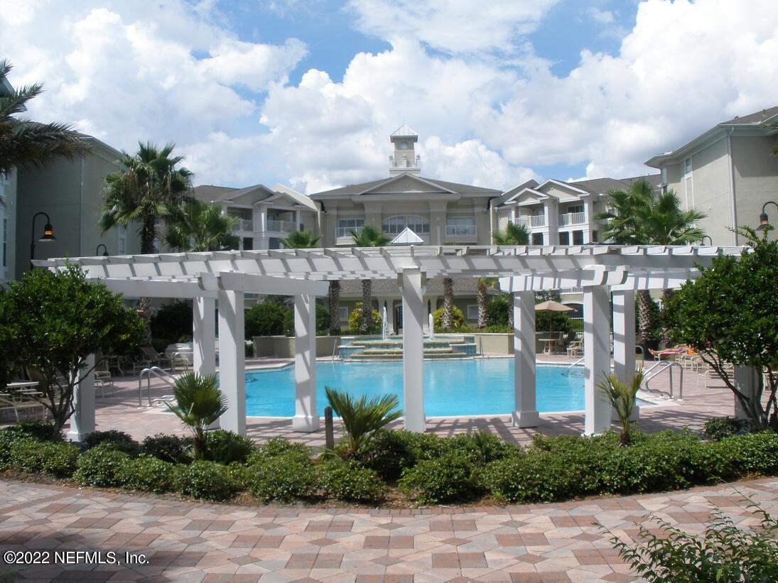 Foto principal - 8290 Gate Pkwy W