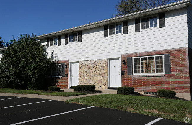 Exterior de la casa adosada - Westbrooke Commons Apartments and Townhomes