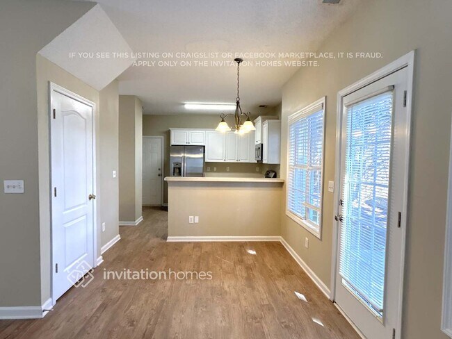 Foto del edificio - 117 Omega Ct