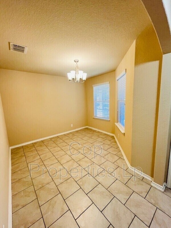 Building Photo - 12110 Kruth Pt
