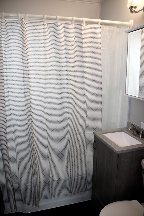 2307 E Market St, Warsaw, IN 46580 House Rental in Warsaw, IN