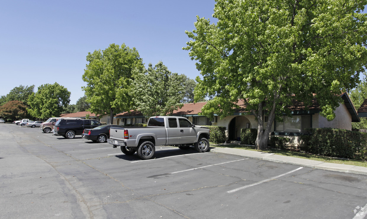 Building Photo - Adobe Villa Apartments