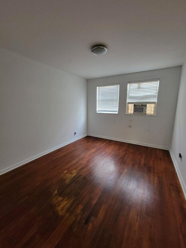 Bedroom - 216 Warren St NE