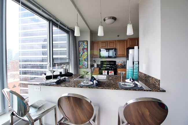 Photo - 244 N Canal St Apartment