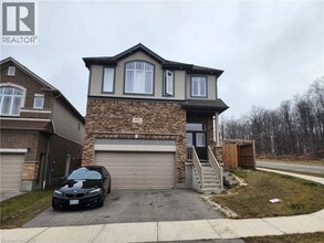 Building Photo - 400 Wild Calla St