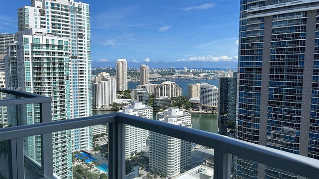 Foto del edificio - 1060 Brickell Ave