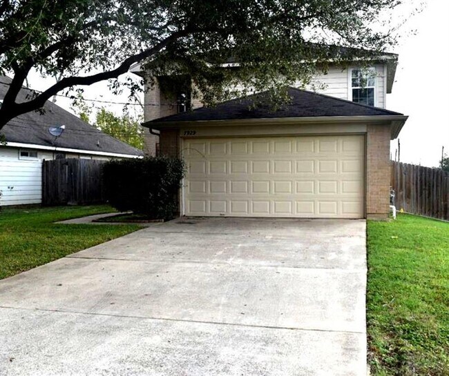 7929 Comal St, Houston, TX 77051 House Rental in Houston, TX