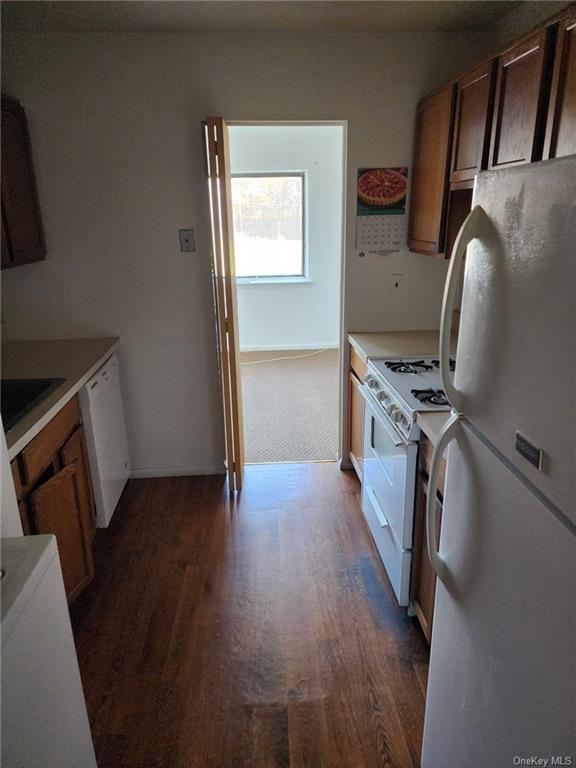 Building Photo - 221 Kennedy Dr