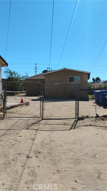 Foto del edificio - 711 Nancy St