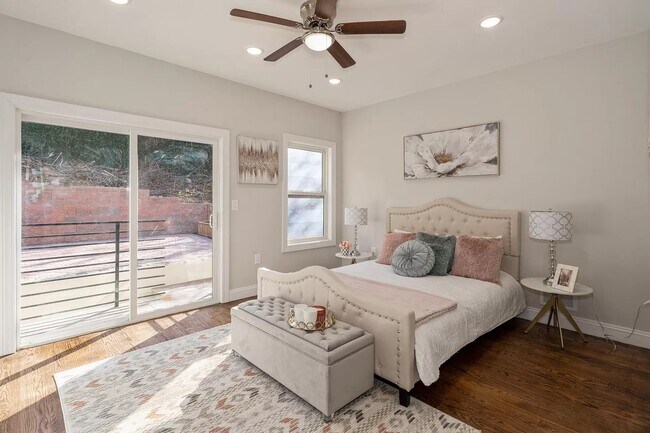 Foto del edificio - 586 Liberty Ave