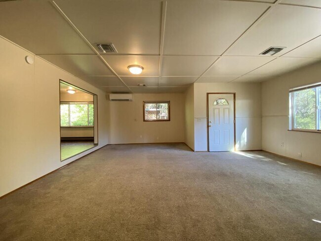 Foto del edificio - 784 Murphy Creek Rd