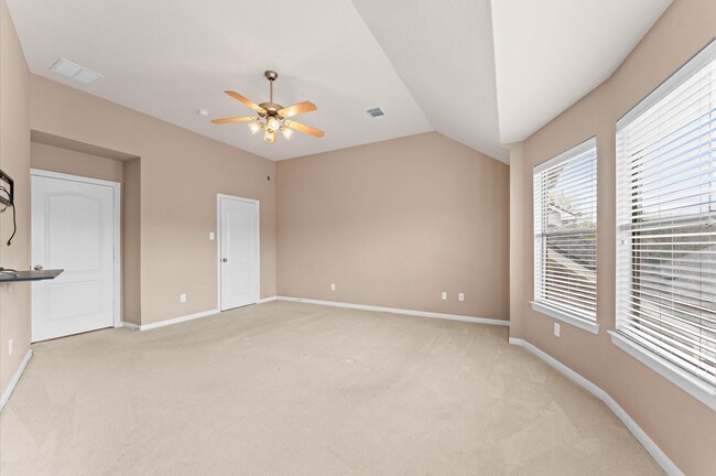 Foto del edificio - 2411 Clippers Square