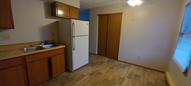 Foto del edificio - 211 N Madison Rd