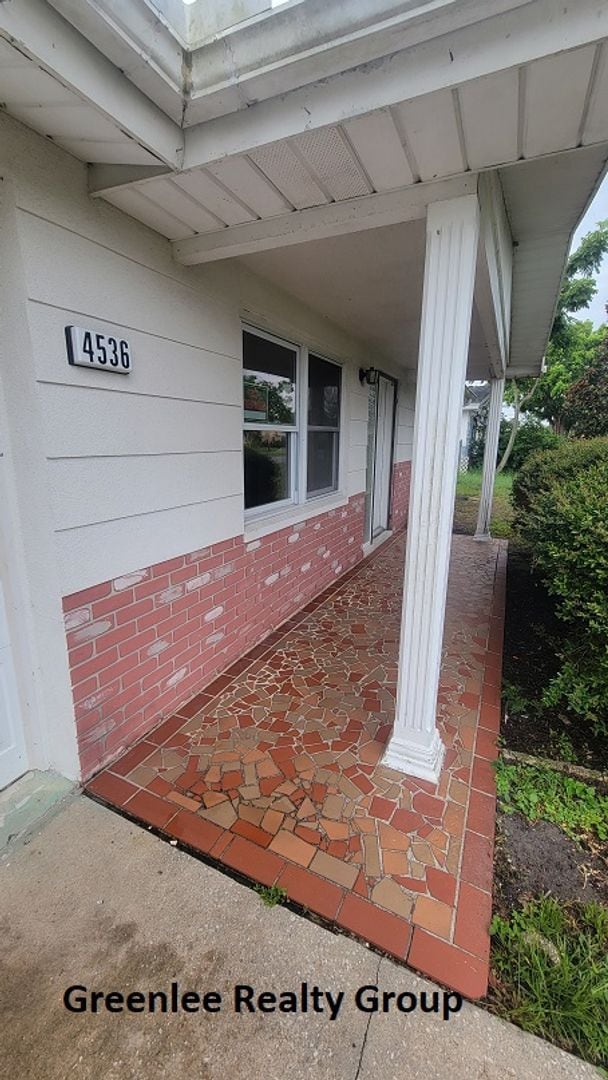 Foto del edificio - Updated - 3 Bed/2 Bath House with Garage