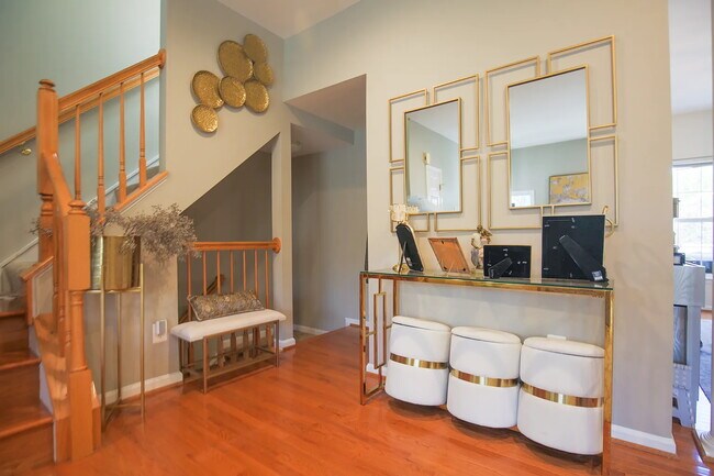 Foto del edificio - 14331 Stonewater Ct
